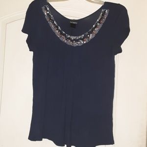 Daytrip split back top